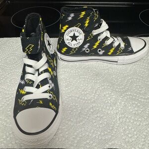 Kids Converse High Tops Lightening Bolt Size 11 Youth
